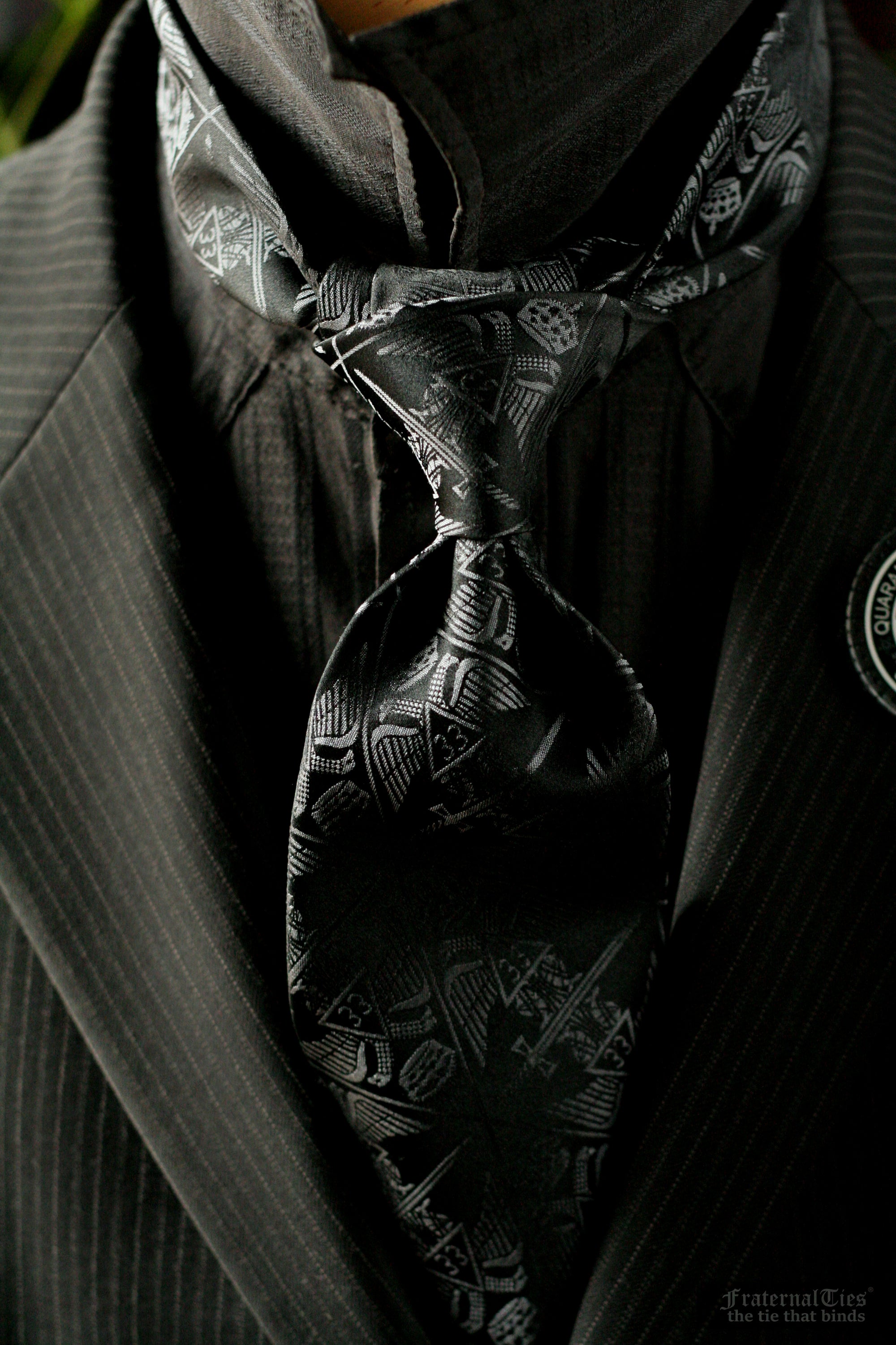 33° Scottish Rite Masonic Tie | Silver on Black